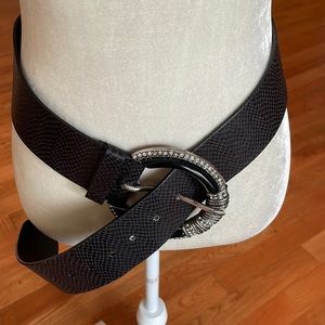 Chico’s 2” wide belt genuine leather